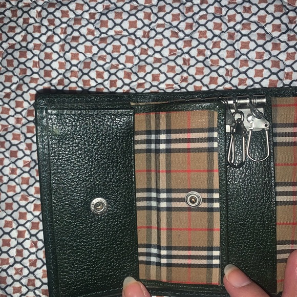 Burberry black leather 5 keychain holder - Picture 4 of 4